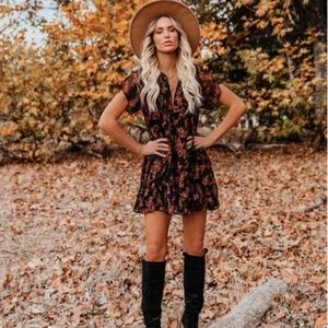 VICI Mary-Kate Floral Chiffon Babydoll Tunic